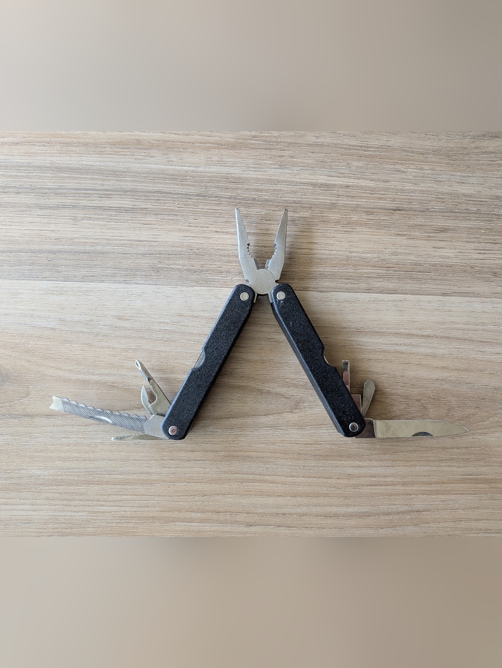 Black Multi-Tool Pliers with Knife and Saw - Men Grooming